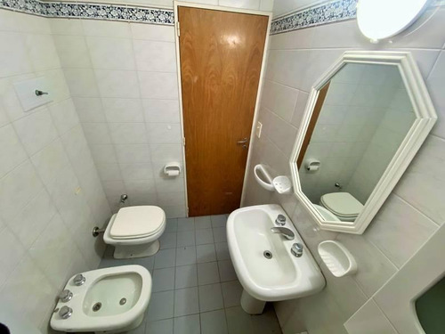 Imagen 10 de 19 de Fantástico Semipiso De 3 Ambientes Con Cochera En El Centro De Martinez.