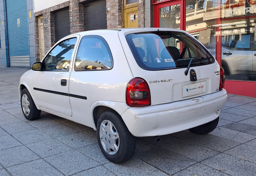 Chevrolet Corsa Classic 1.6 Gl Aa Dh