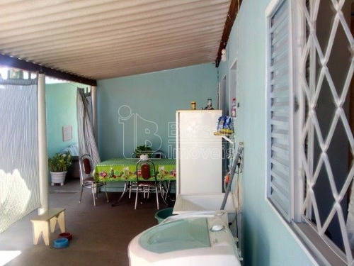 Imagem 5 de 6 de Venda De Casas / Padrão Na Cidade De Araraquara 9049