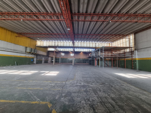 Imagen 2 de 9 de Galpon/deposito Venta Lanus Este