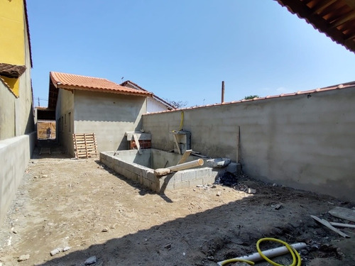 Imagem 11 de 13 de Casa A Venda 2 Quartos Em.mongagua Não É Geminada!