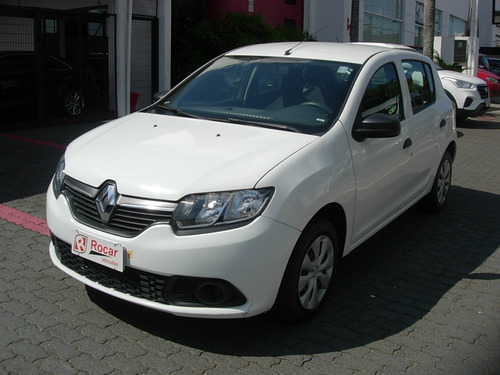 Imagem 1 de 11 de Renault Sandero