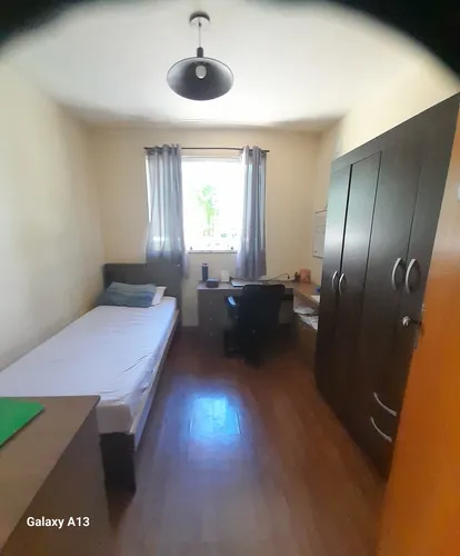 Oportunidade, Linda Casa Plana, Perto De Todo Tipo De Comérc