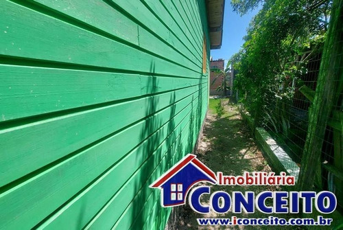Imagem 15 de 24 de Xc245 - Excelente Residência Mista Localizada No Balneário Harmonia