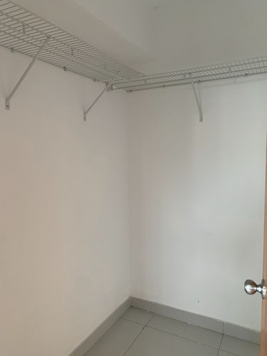Imagen 10 de 21 de Apartamento Con Linea Blanca En Alquiler En Naco