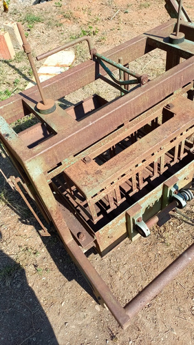 Maquina Ponedora De Bloques #15 (Usado)