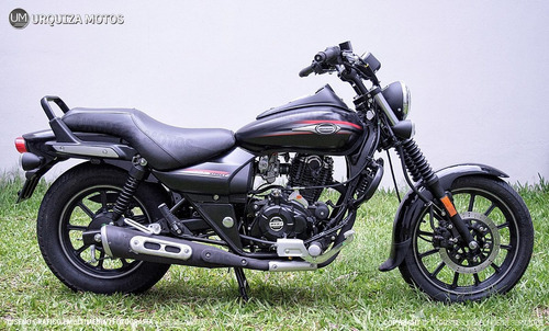 Moto Custom Bajaj Avenger 220 Street Chopper Urquiza Motos