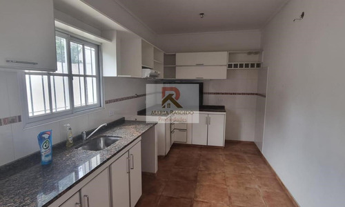 Casa En Venta En Ituzaingó, G.b.a. Zona Oeste