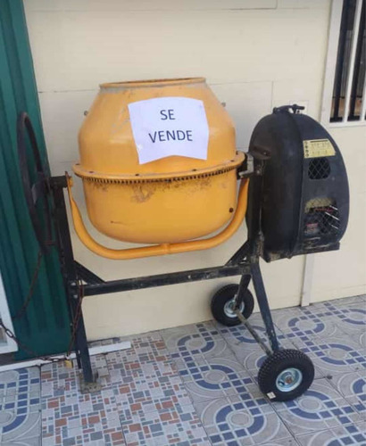 Imagen 2 de 2 de Trompo De Cemento