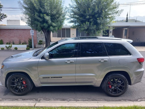 Imagen 3 de 15 de Jeep Cherokee Srt8 2018 Plata, 27,000 Km, Flamante