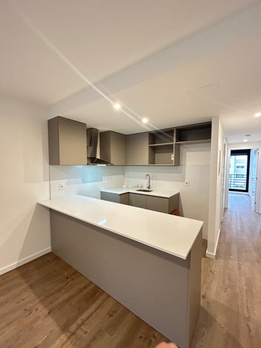 Precioso Apartamento Dos Dormitorios Con Garage A Estrenar