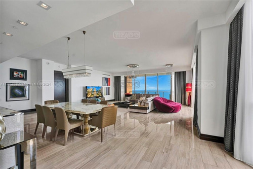 Departamento En Venta En Sunny Isles, Miami, Florida