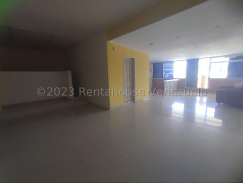 Casa De Dos Planta Ubicada En Urb Araguaney I Palo Negro 25-13068 Mfc