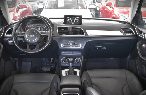 Audi Q3 2.0 S Line 220hp Dsg