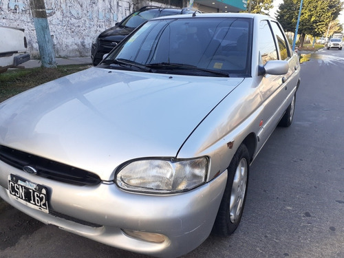 Ford Escort 1999 1.8 Ghia