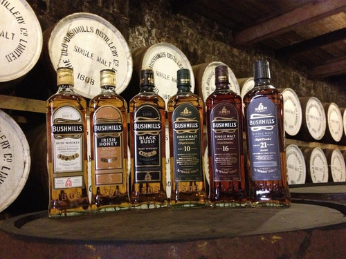 Imagen 7 de 10 de Whisky Bushmills 21 Años Single Malt 700ml En Estuche