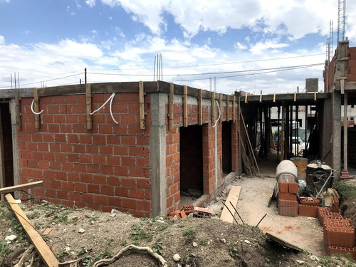 Imagen 11 de 23 de Casa De 140m2 En Tejas 4, Facilidades. Terminaciones De Calidad