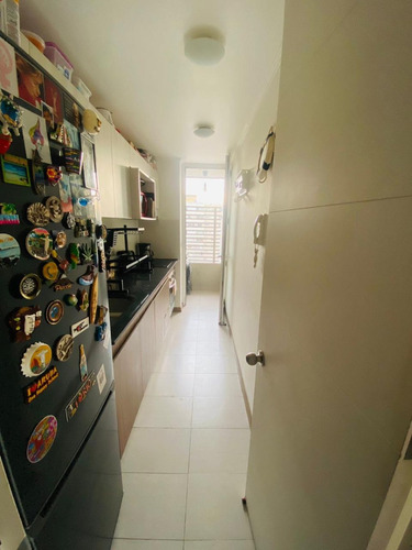 Se Vende Acogedor, E Iluminado Departamento