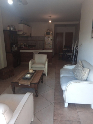 Imagen 2 de 13 de Departamento En Venta Cond En Banfield Oeste