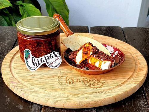 Imagen 3 de 5 de Salsa Macha Artesanal Chile Simojovel Y Cacahuate 2 Pzas