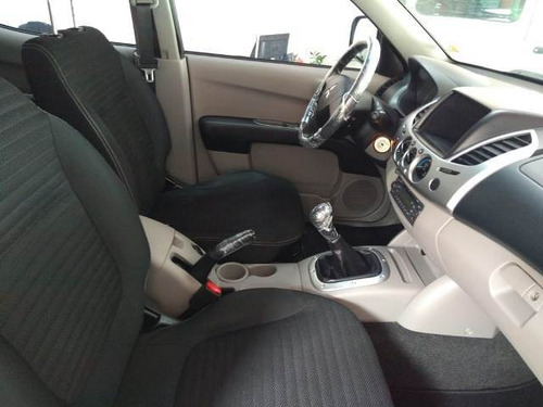 L200 Triton Hls 2.4 Flex - 2015 - Completo - Baixo Km