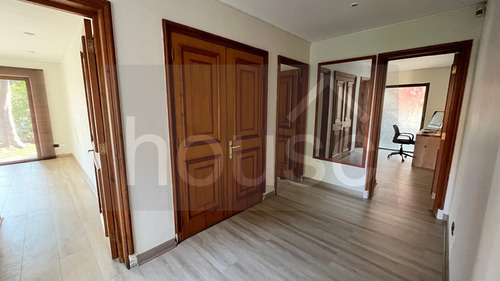 Exclusiva Casa En Sector Los Nogales De La Dehesa