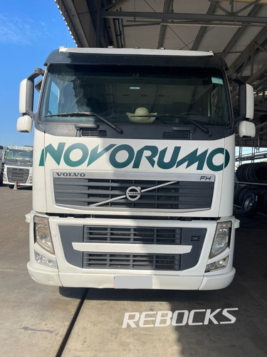 Imagem 2 de 18 de Volvo Fh460 6x2 2014/14 646303km (fh400, Fh500) 6h89