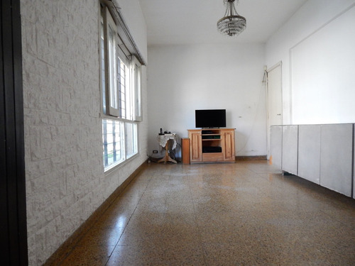 Imagen 2 de 30 de Casa Venta C/ Gran Terraza, Garage En Ramos Mejia