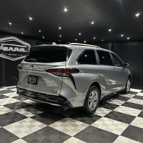 Toyota Sienna 2.5 Hev Platinum