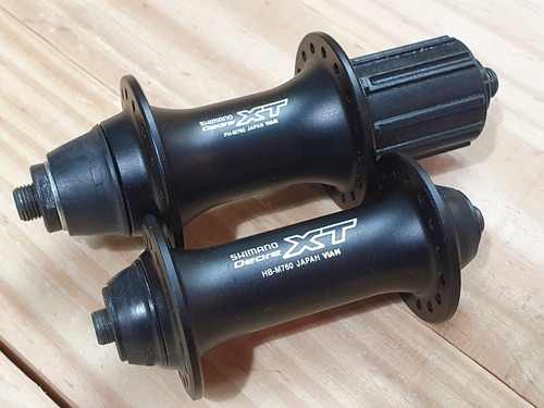 Imagen 2 de 4 de Mazas Shimano Xt 760 Vbrakes. Nuevas!! Carbonobikes