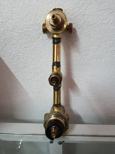 Imagen 6 de 6 de Válvula Control Para Duchas Con Acabado Termostático
