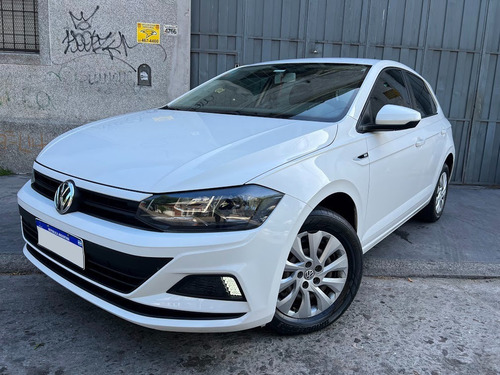 Imagen 10 de 25 de Volkswagen Polo Trendline 2018 / 50000 Km / Unico Dueño