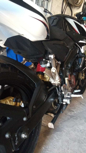 Bajaj Rouser Ns 200