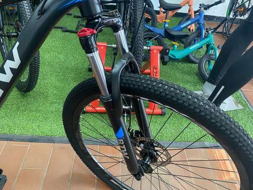Imagen 9 de 10 de Bicicleta Montañera Rin 27.5 Marca Btw Aluminio Shimano