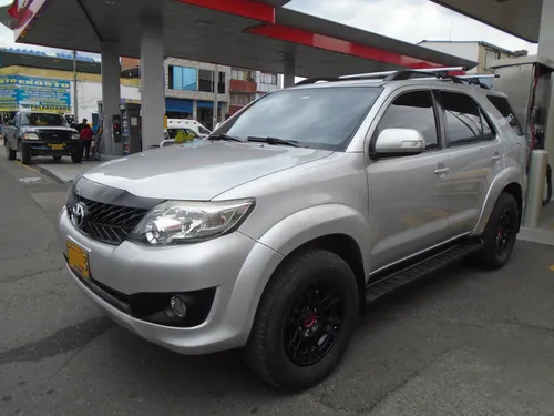 Toyota Fortuner 2.7l 4x4