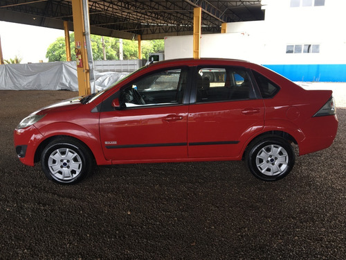 Ford Fiesta Sedan 1.6