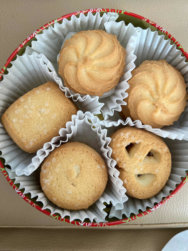Imagen 6 de 10 de Galletas Navideñas En Latas