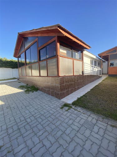 Casa En Venta De 5 Dorm. En Coquimbo Guanaquero