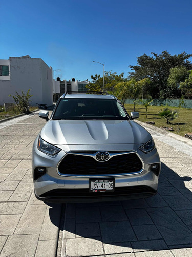 Toyota Highlander 3.5 Limited Panoramic Roof At