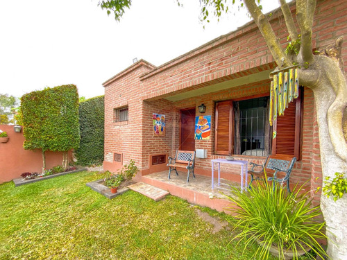 Imagen 30 de 30 de Casas En Venta Gonnet Entre Caminos. La Plata.