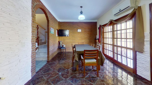 Casa Venta 4 Amb Avellaneda Parque Pileta Quincho