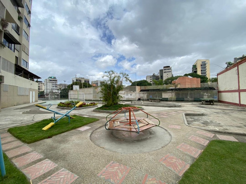 Imagen 14 de 14 de Se Vende Apto 217m² -3h+s/3b+s/2p En La Campiña
