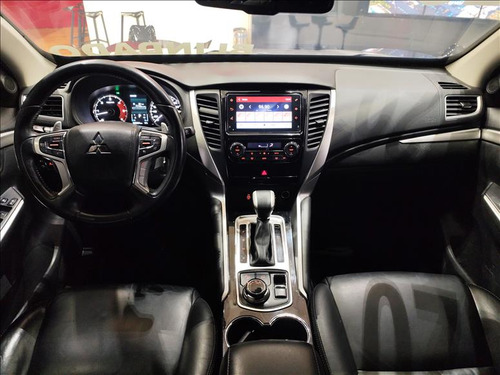 Mitsubishi Pajero Sport Pajero Sport Hpe