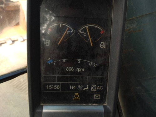 Imagem 2 de 9 de Volvo Ec380