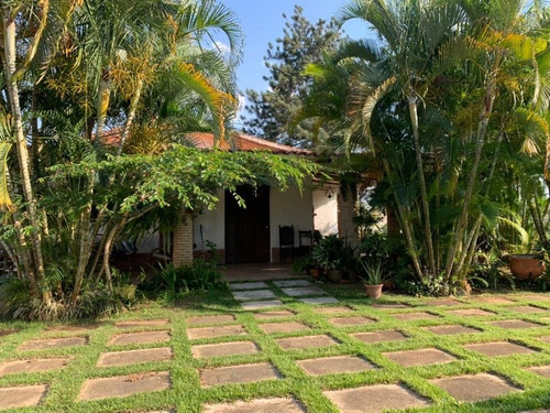Imagen 4 de 14 de Venta Casa Urbanización El Solar Guataparo Valencia