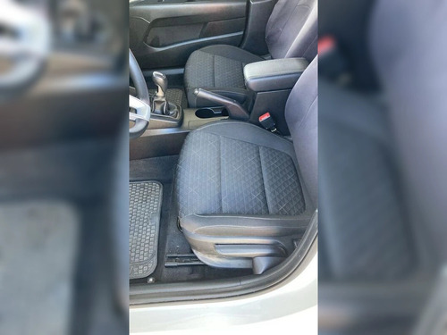 Kia Rio 5 LX 1.4L 6MT RI (2316)