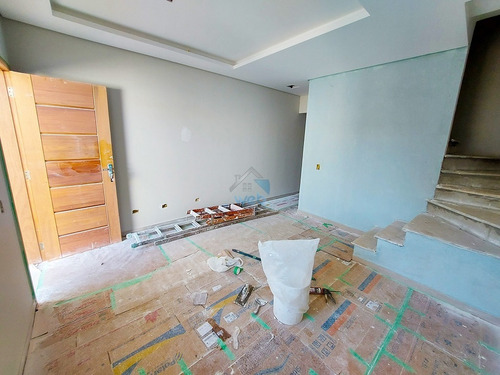 Sobrado Em Fase De Construção À Venda Com 3 Quartos, Muito Bem Localizado No Bairro Novo B, No Sítio Cercado, Em Curitiba. - Ca01215 - 69029861