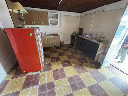 Casa Melo Cuatro Dormitorios Patio Y Parrillero