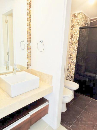 Forest Tower Ii, 3 Dorm, 2 Baños,1 En Suite, Muy Bien Puesto!