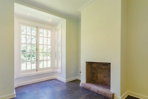 Exclusiva Casa En Lo Curro Con Precioso Jardín
